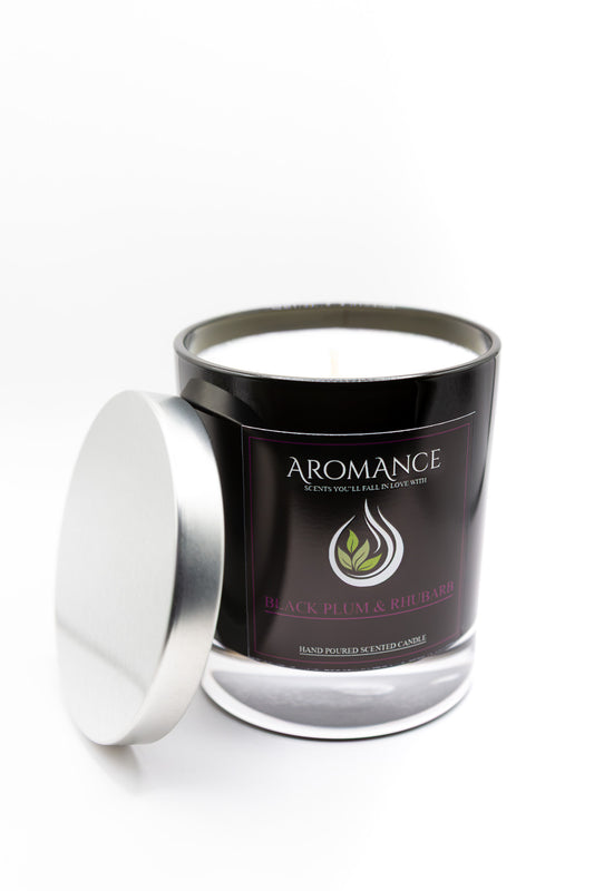 Black Plum & Rhubarb Scented Candle (30cl)