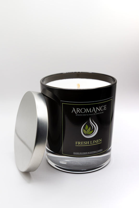 Fresh Linen Scented Candle (30cl)